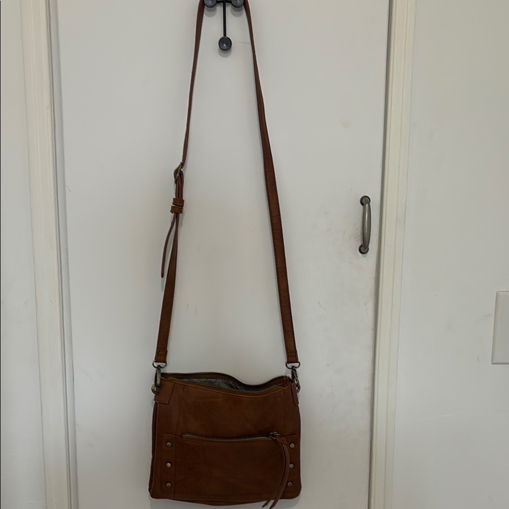 Antik Kraft Tan Crossbody Bag